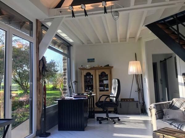 Maison en pierres rénovée en bordure de Rance