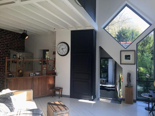 Maison en pierres rénovée en bordure de Rance