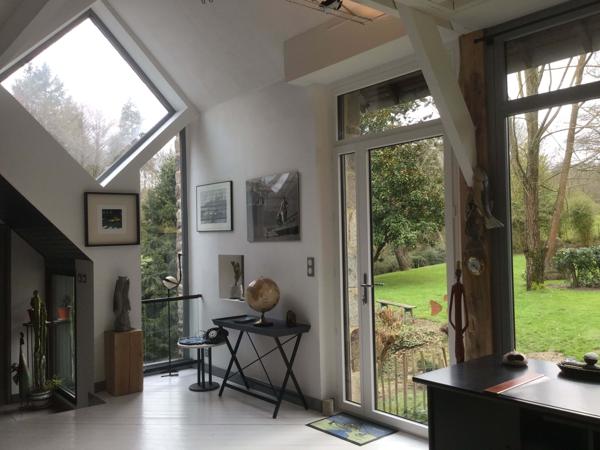 Maison en pierres rénovée en bordure de Rance