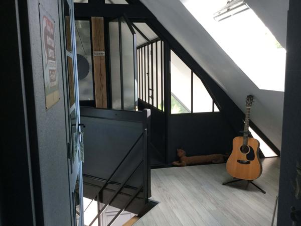 Maison en pierres rénovée en bordure de Rance