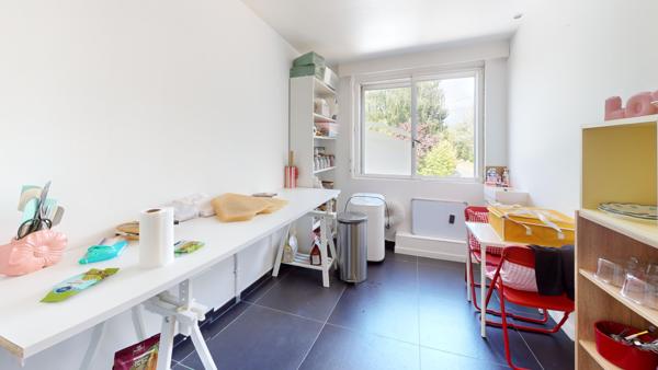 Immeuble
         14 pièces
        - 423 m² Exclusivité 899 000 € *