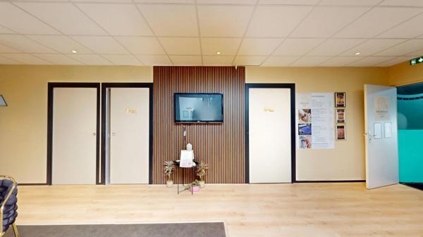 Immeuble
         14 pièces
        - 423 m² Exclusivité 899 000 € *