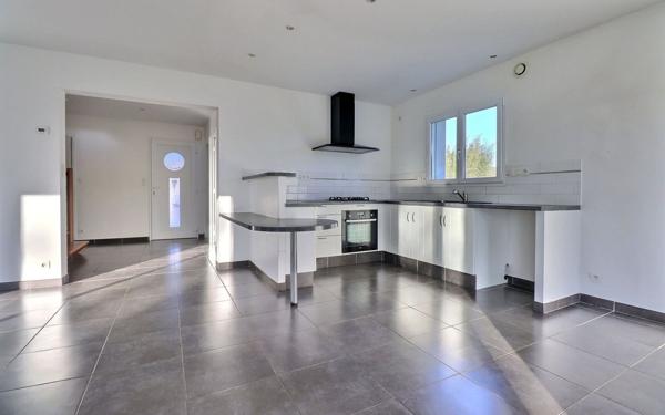 Maison à vendre    5 pièces • 114,52 m2 Ploemel