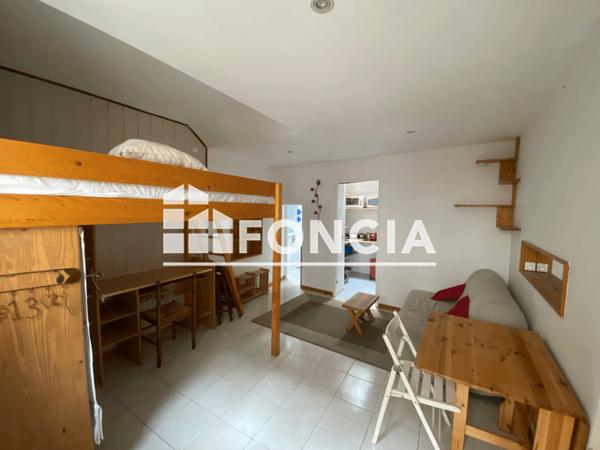 Location Studio meublé 21.97 m² - 24-26 RUE LAMARTINE Tours 37000