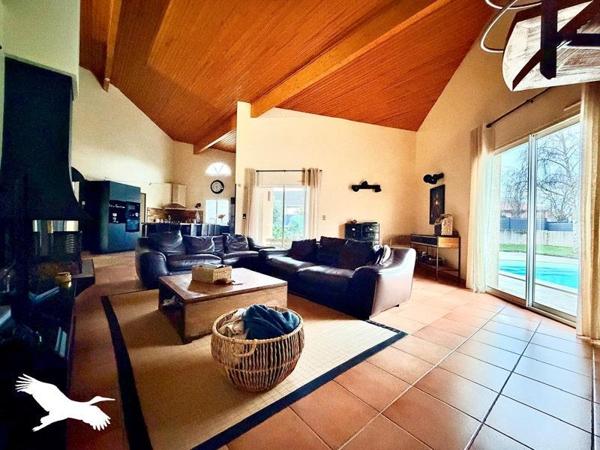 Maison à vendre |                                       Roquettes |                                        5 pièces  |  140 m²