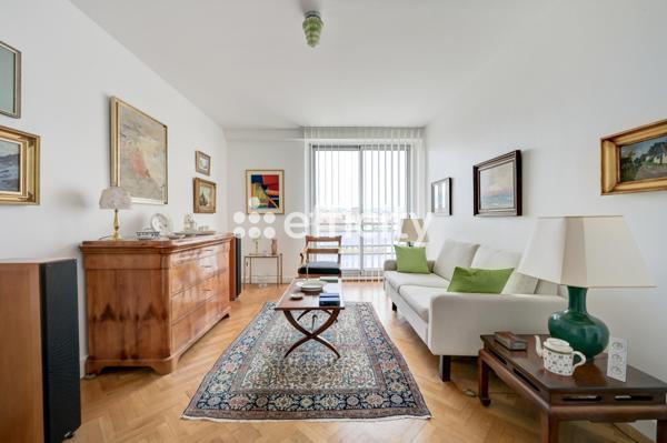 Appartement
         5 pièces
        - 165 m² 685 000 € *