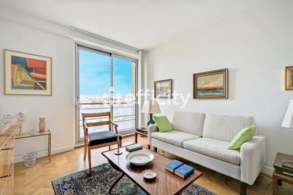 Appartement
         5 pièces
        - 165 m² 685 000 € *
