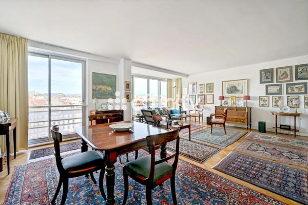 Appartement
         5 pièces
        - 165 m² 685 000 € *