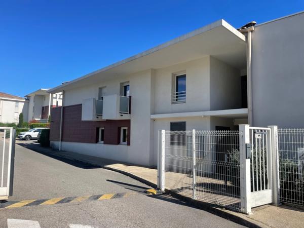 Immeuble résidentiel à vendre à SAINT MARTIN DE CRAU (13)