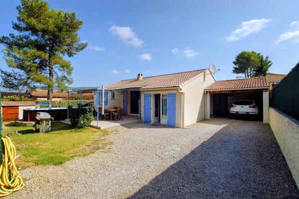 Maison
         5 pièces
        - 97 m² 364 000 € *