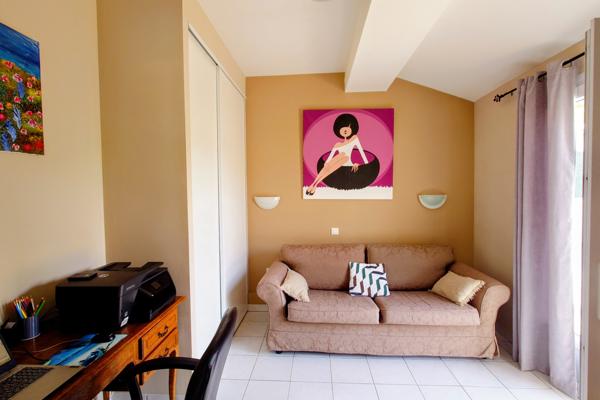 Maison
         5 pièces
        - 97 m² 364 000 € *