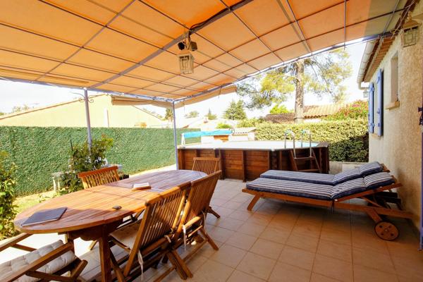 Maison
         5 pièces
        - 97 m² 364 000 € *