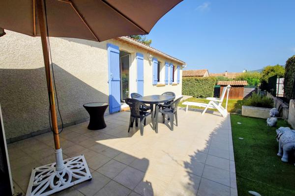 Maison
         5 pièces
        - 97 m² 364 000 € *
