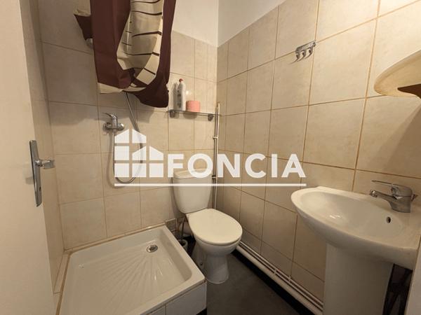 Location Studio 17.7 m² - Toulon 83200