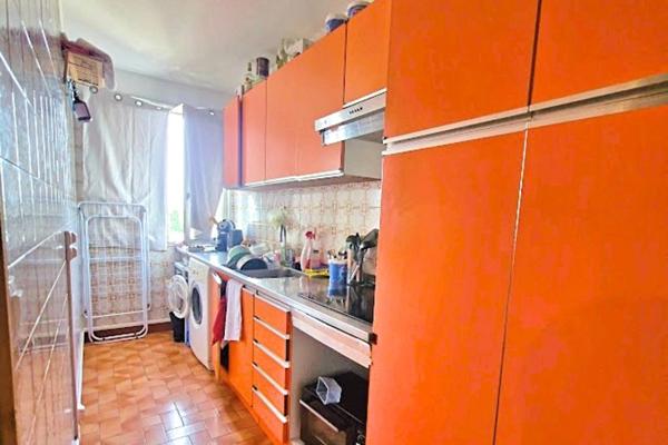 🏢 Appartement T2 avec cave, box fermé & vue dégagée – 5ᵉ étage avec ascenseur – Avenue Gallieni – Bondy (93)