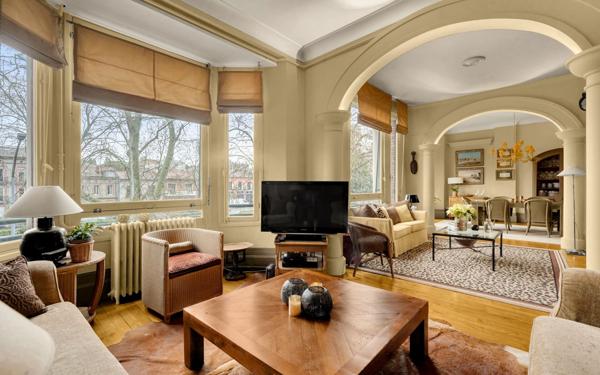 Appartement à vendre    4 pièces • 135 m2 Toulouse