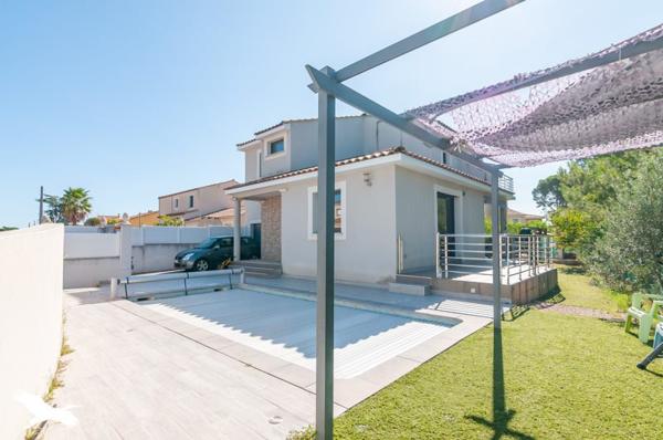 Maison à vendre 450 000 € Saint-André-de-Sangonis 6 p 146 m² DPE C
