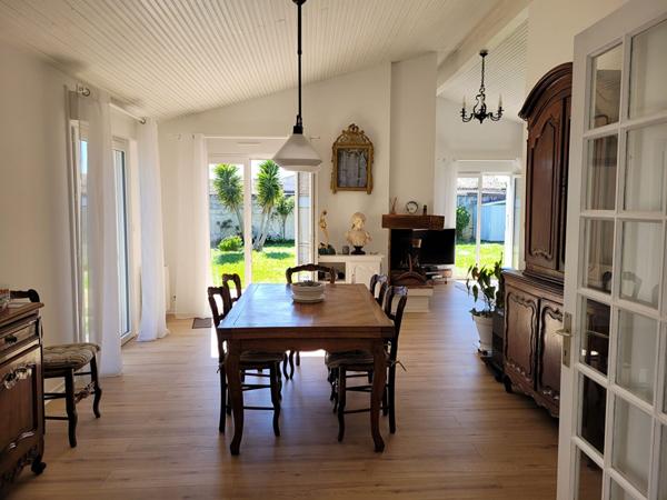 SOUS OFFRE - ROCHEFORT secteur calme maison traditionnelle de 127 m² avec parcelle de 645 m² - garage