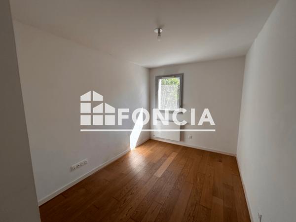 Location Appartement 3 pièces 77.9 m² - 685 RUE DES COMBES Chambery 73000