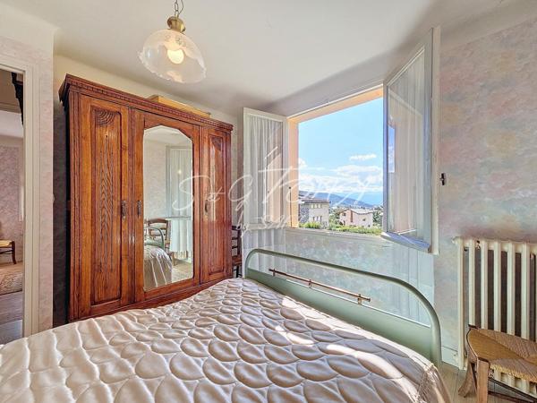 Osséjà - maison à révover