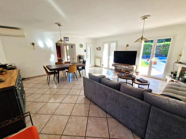 A vendre, Villa individuelle, 110 m², Piscine, St Laurent du Var, 06700, Alpes Maritimes