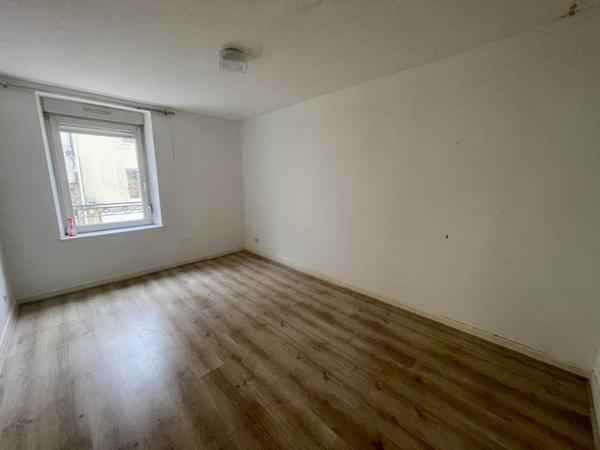 Location Appartement 5 pièces 124.69 m² - ÉPinal 88000