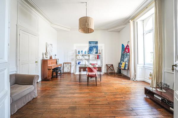 Belle maison bourgeoise et son jardin intimiste en centre ville