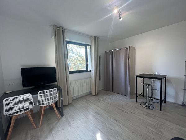 Location appartement Talence - 1 pièce(s) - 21 m² - 580 €/mois