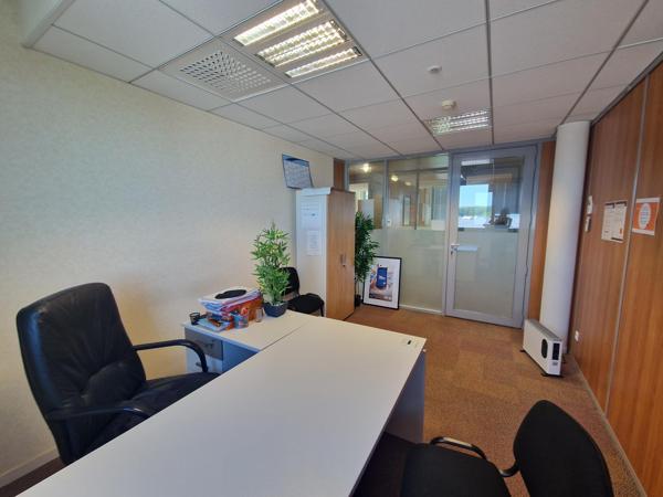 Bureaux 170m² – Beaucouze