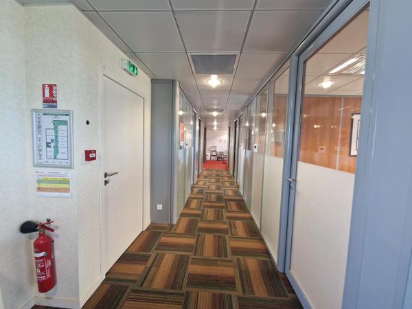 Bureaux 170m² – Beaucouze