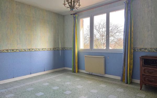 Maison à vendre    5 pièces •  Rochefort