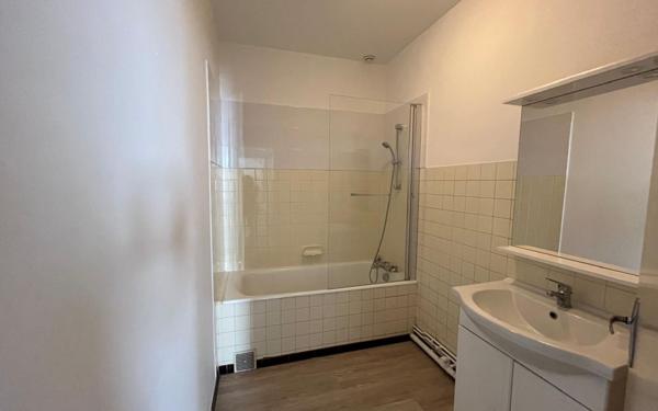 Appartement à louer    2 pièces •  Mugron