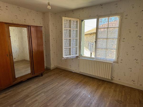 Amoureux de la nature - Corps de ferme sur 22 Hectares libres !!