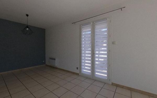 Maison à louer    4 pièces •  Canohès