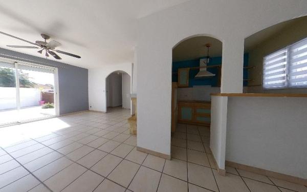 Maison à louer    4 pièces •  Canohès