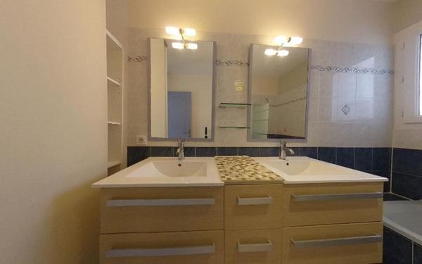 Maison à louer    4 pièces •  Canohès