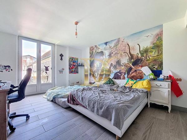 Longère Authentique et Rénovée de 276 m²