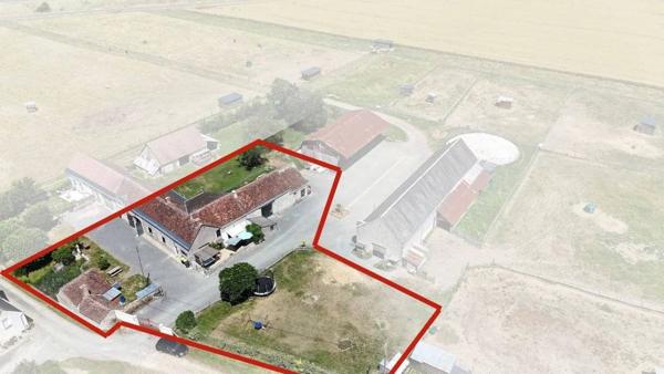 Longère Authentique et Rénovée de 276 m²