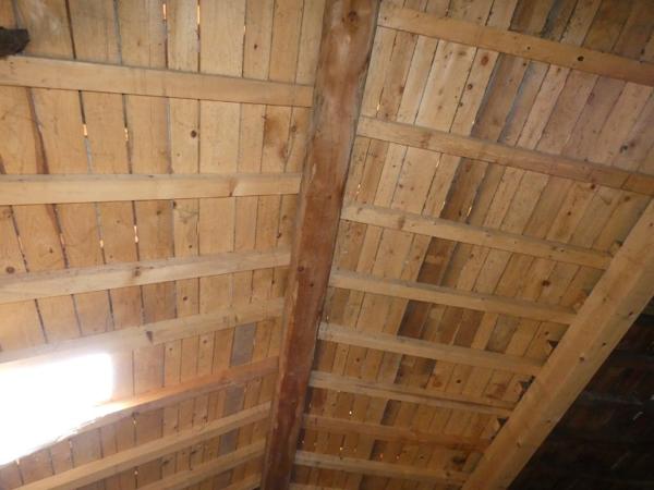 Maison T5 d'environ 104m² avec jolie cour intérieure, 2 terrasses et un garage-dépendance de 90m²