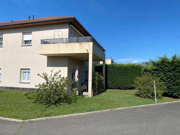 Joli F2 en rez de jardin, garage & parking privé