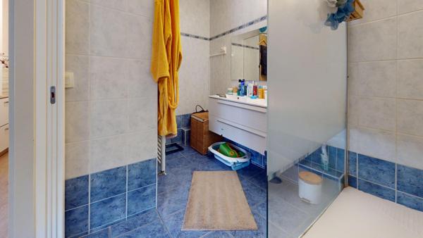 Joli F2 en rez de jardin, garage & parking privé