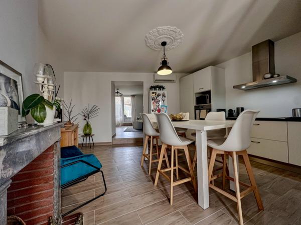 Villeneuve-sur-Lot (47300) Villeneuve sur lot, très jolie maison de ville de 128 m2 en parfait état avec garage et jardin (+ piscine)