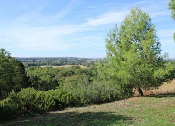 Maison à vendre    4 pièces •    Lectoure