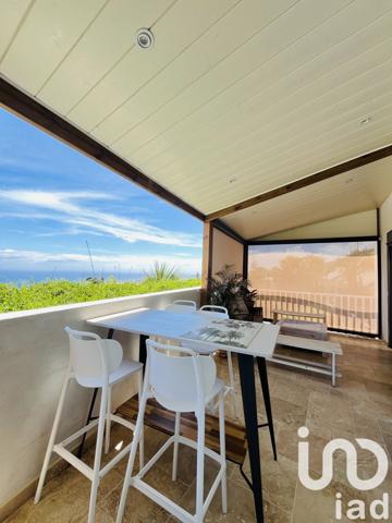 Maison 4 pièces de 114 m² à Saint-Denis (97400)