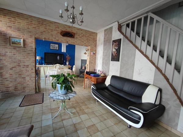 Maison Angres 6 pièce(s) 113.56 m2