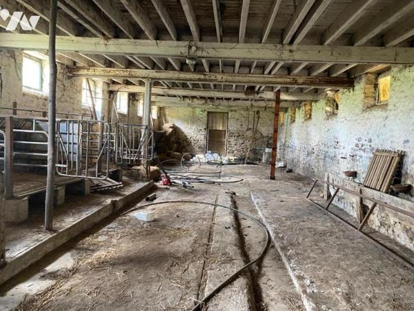 A VENDRE - LONGERE - LAUNAY VILLIERS