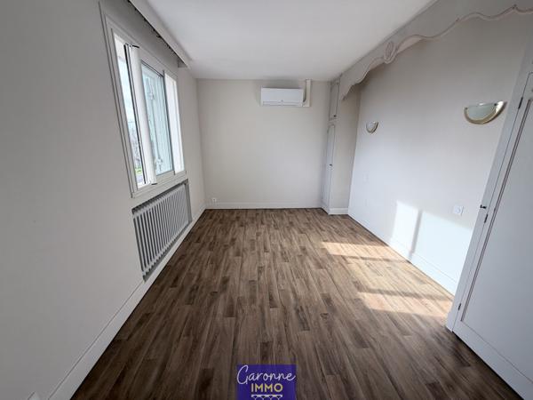 Maison 5 pièce(s) 3 chambre(s) 220 m²