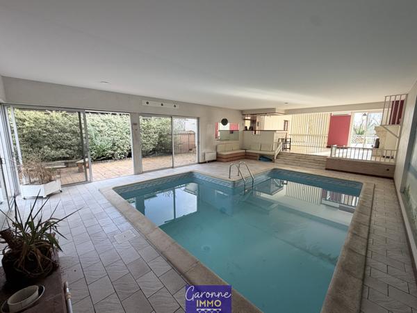 Maison 5 pièce(s) 3 chambre(s) 220 m²