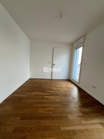 Location Appartement 5 pièces 121.14 m² - Rueil-malmaison 92500