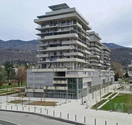 Parking / Box à louer à Chambéry (73000)